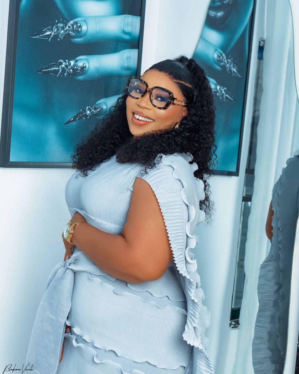 SURPRISE MOTION PICTURE